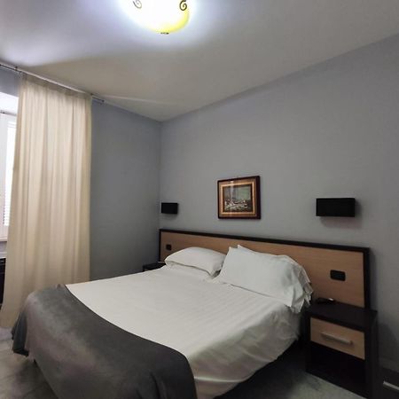 Hotel Quadrifoglio Pontecagnano Εξωτερικό φωτογραφία