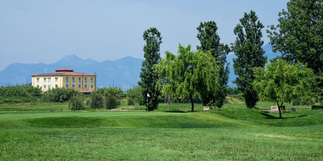 Hotel Quadrifoglio Pontecagnano Εξωτερικό φωτογραφία