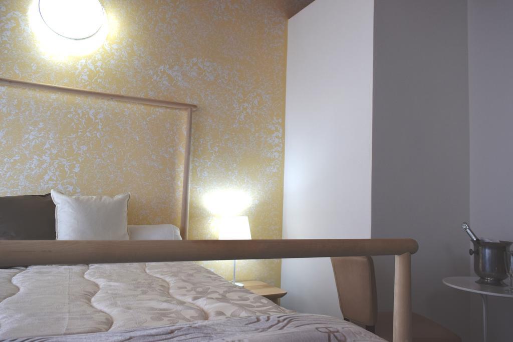 Hotel Quadrifoglio Pontecagnano Εξωτερικό φωτογραφία